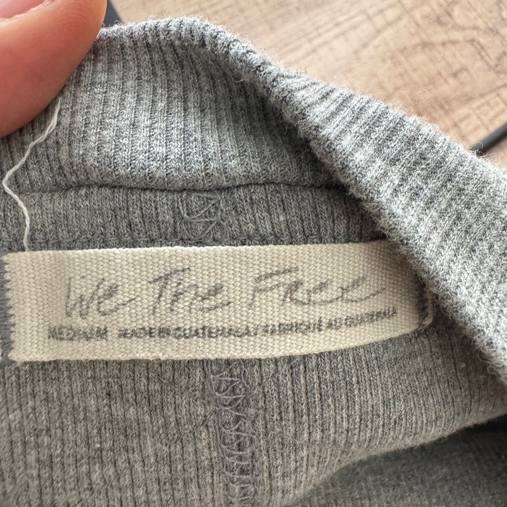 Free people tank - grey- sizeM - Picture 4 of 6
